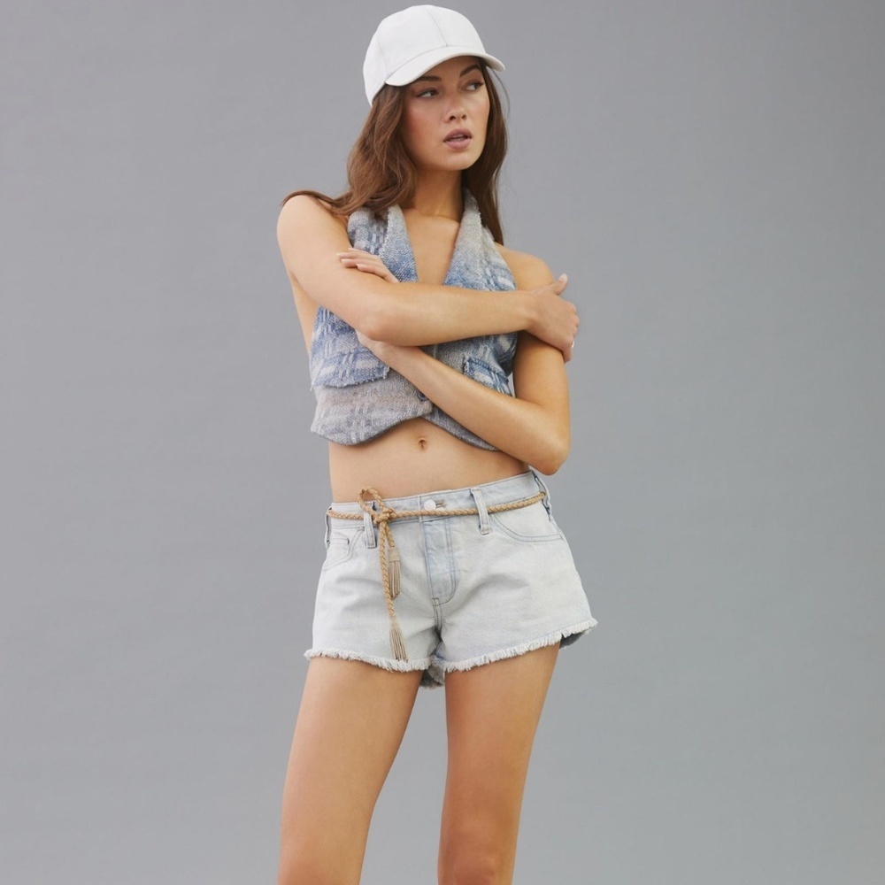 ***LIKE NEW***‎ Anthropologie X Pilcro Denim Micro Shorts (light wash) - Picture 2 of 9